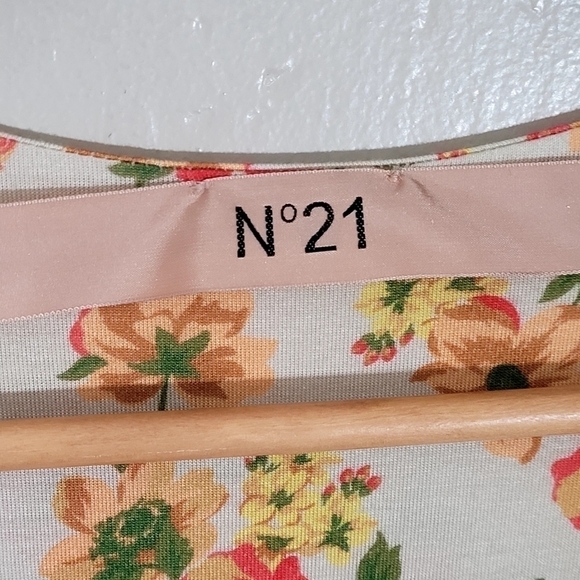 N°21 Floral-print Plunging Neckline Dress - Picture 6 of 8